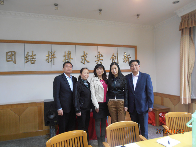 寶業(yè)(集團(tuán))公司召開第一屆職工代表大會(huì) 寶業(yè)(集團(tuán))公司召開第一屆職工代表大會(huì)