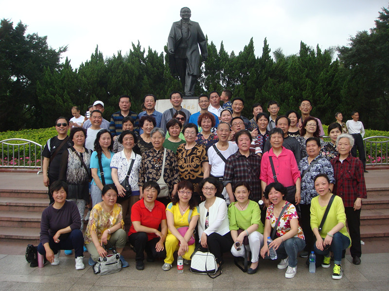 寶業(yè)集團(tuán)公司退休職工第一批“港、澳”游
